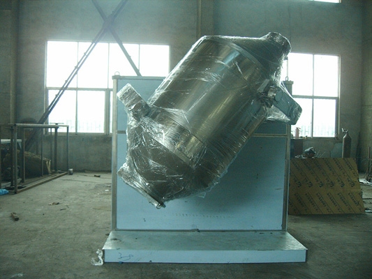 SYH系列三維運(yùn)動(dòng)混合機(jī)
